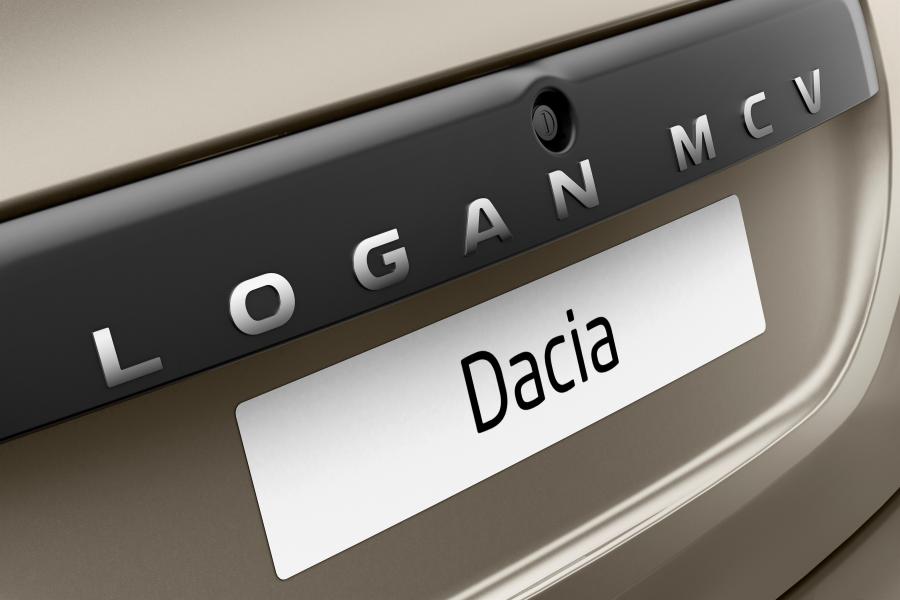 Логотип Dacia Logan MCV 2013 года  (фото 19 из 48)